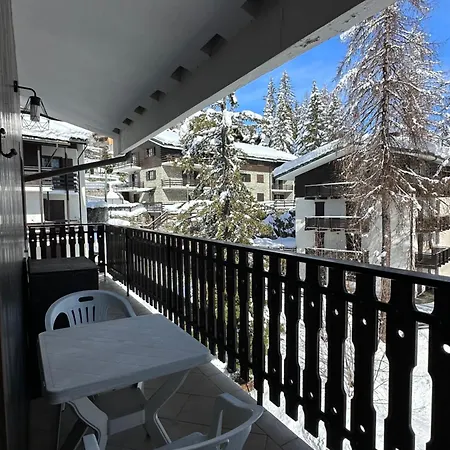 Alma Mountain Lägenhet